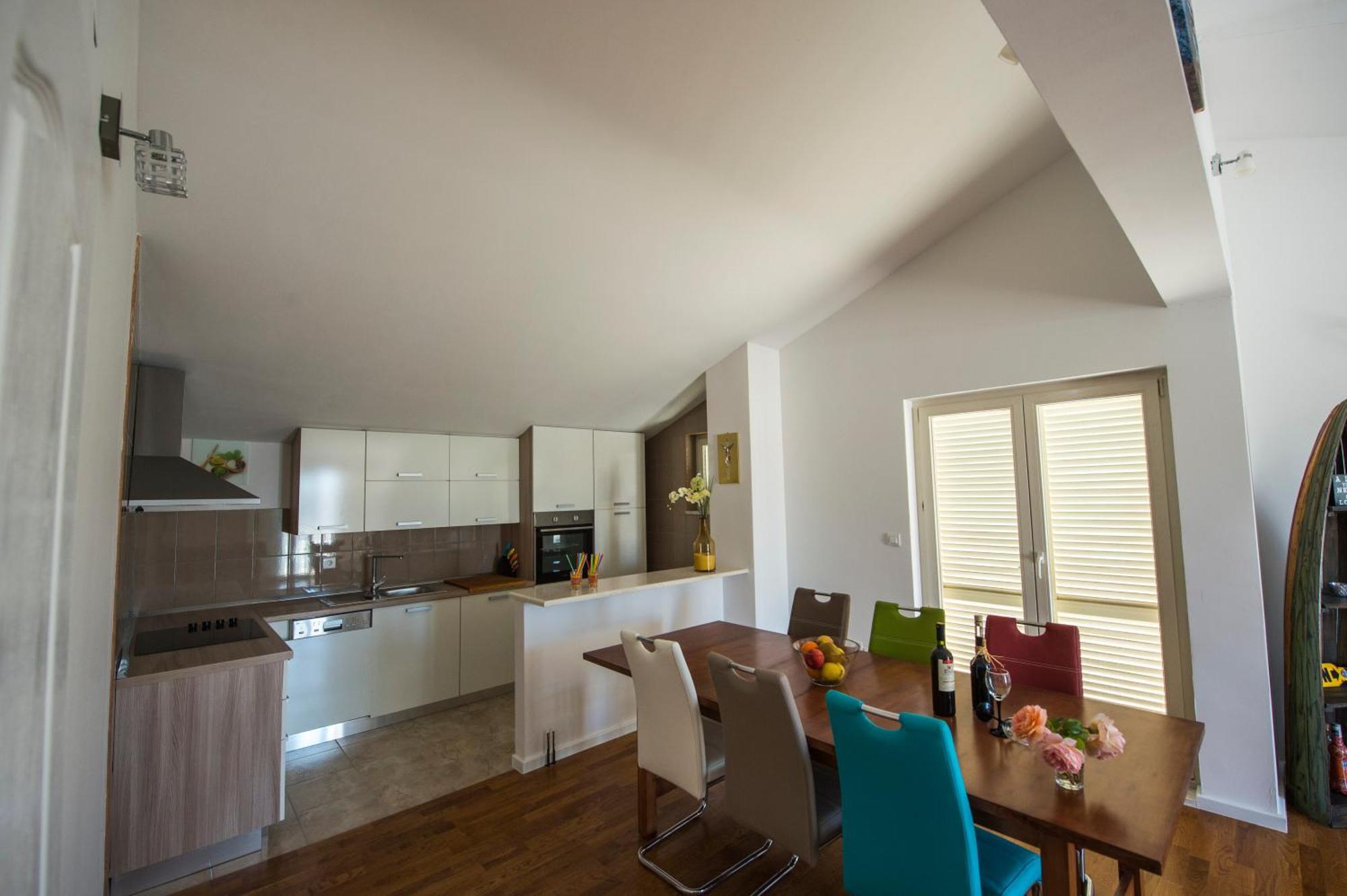 Apartments Nena Подстрана Екстериор снимка
