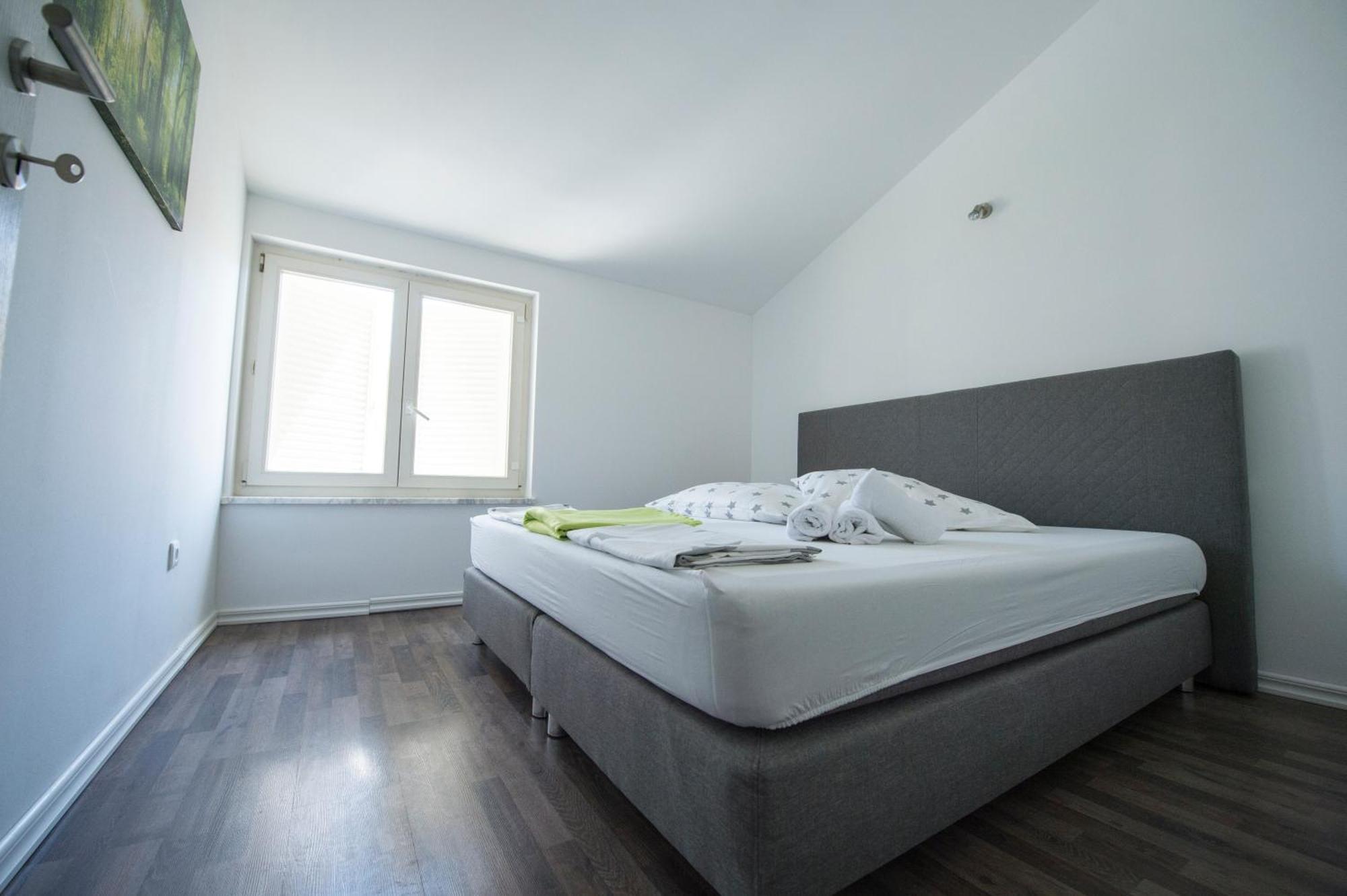 Apartments Nena Подстрана Екстериор снимка
