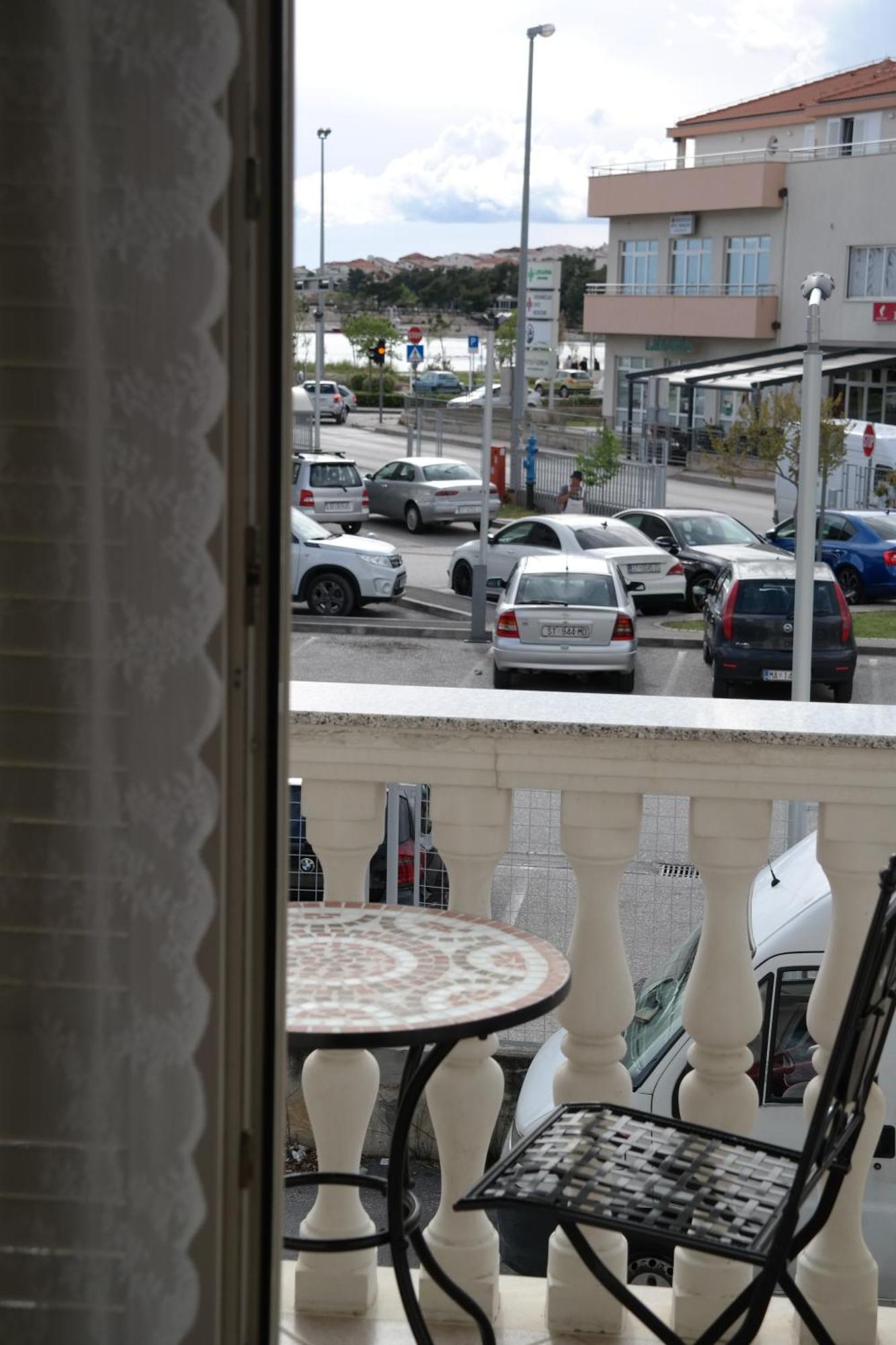 Apartments Nena Подстрана Екстериор снимка