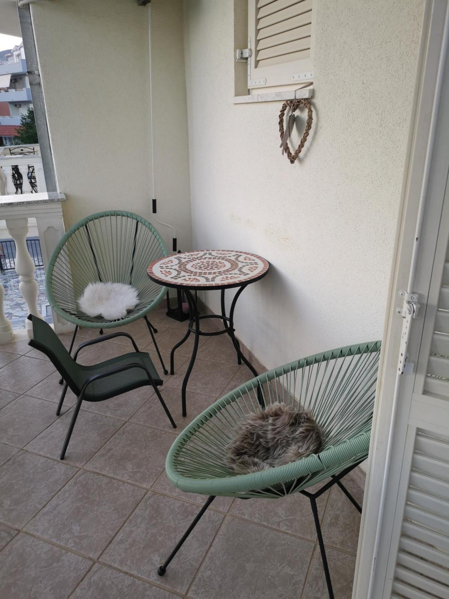 Apartments Nena Подстрана Екстериор снимка